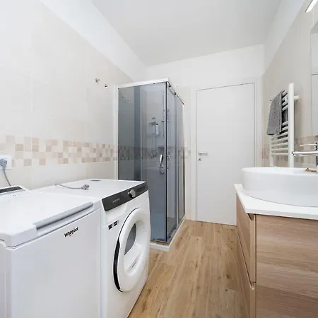 Alpi Giulie Chey شقة